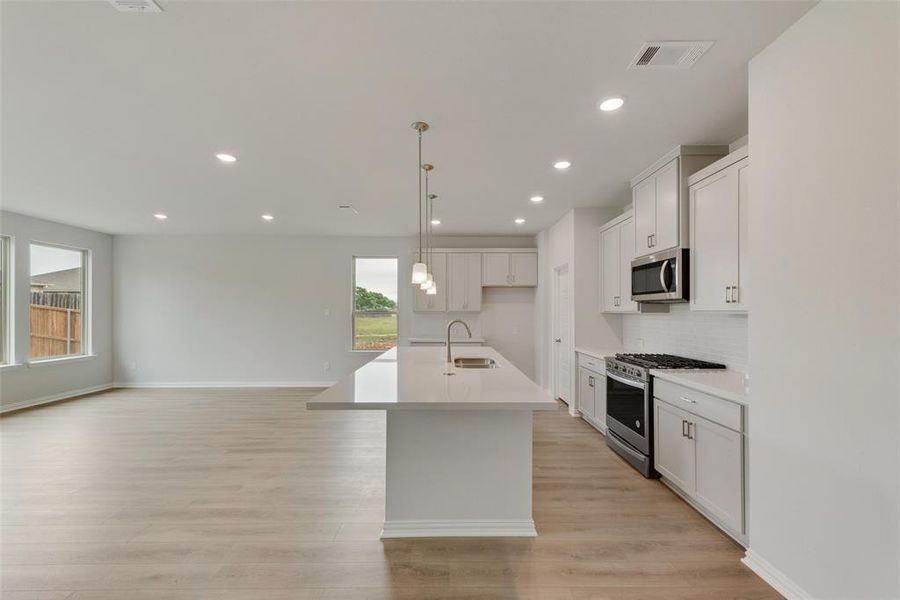 Image 26 of a home in Creekside of Crowley.