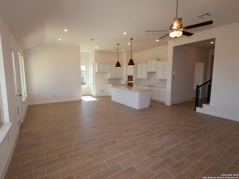Spacious, unfurnished interior of a new home in Everly Estates, San Antonio (Image 18).