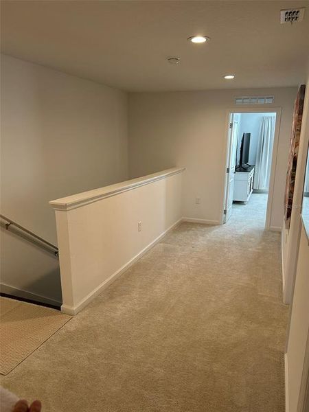 Spacious, unfurnished interior of a new home in , Winter Garden (Image 23).