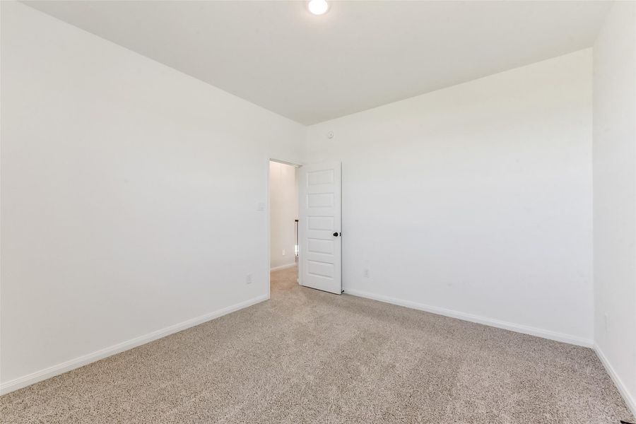 Spacious, unfurnished interior of a new home in River Ranch Meadows, Dayton (Image 34).