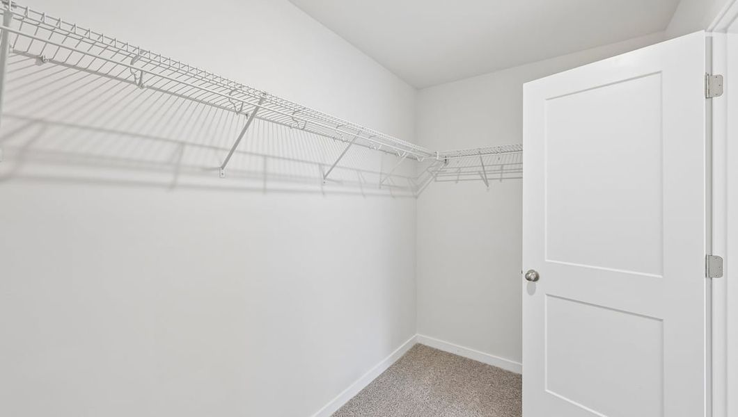 Spacious, unfurnished interior of a new home in Oak Grove Hill, Huntersville (Image 35).