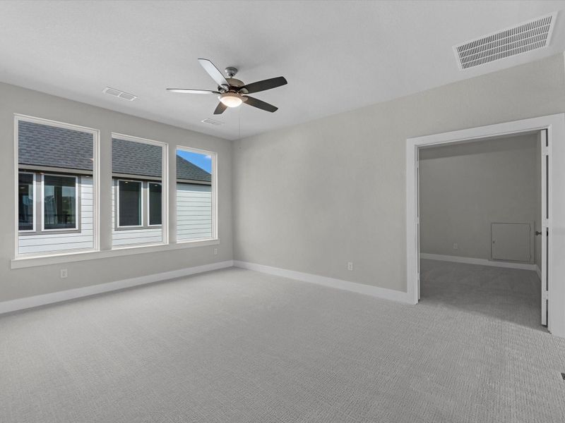 Spacious, unfurnished interior of a new home in Pecan Ridge, Fulshear (Image 19).