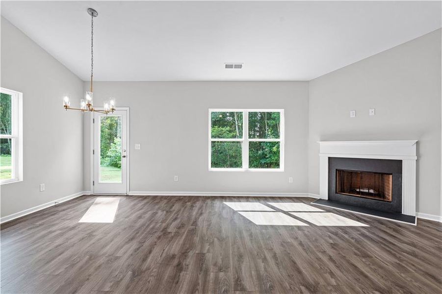 Spacious, unfurnished interior of a new home in , Villa Rica (Image 10).
