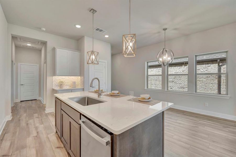 Furnished interior view inside a new home in Creekshaw – Gardens, Royse City (Image 8). Furnished interior view inside a new home in Creekshaw – Gardens, Royse City (Image 8).