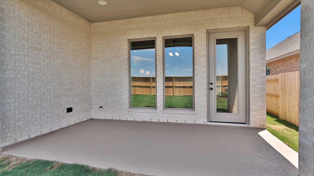 Exterior details and patio area of a home in Elyson, Katy (Image 2).
