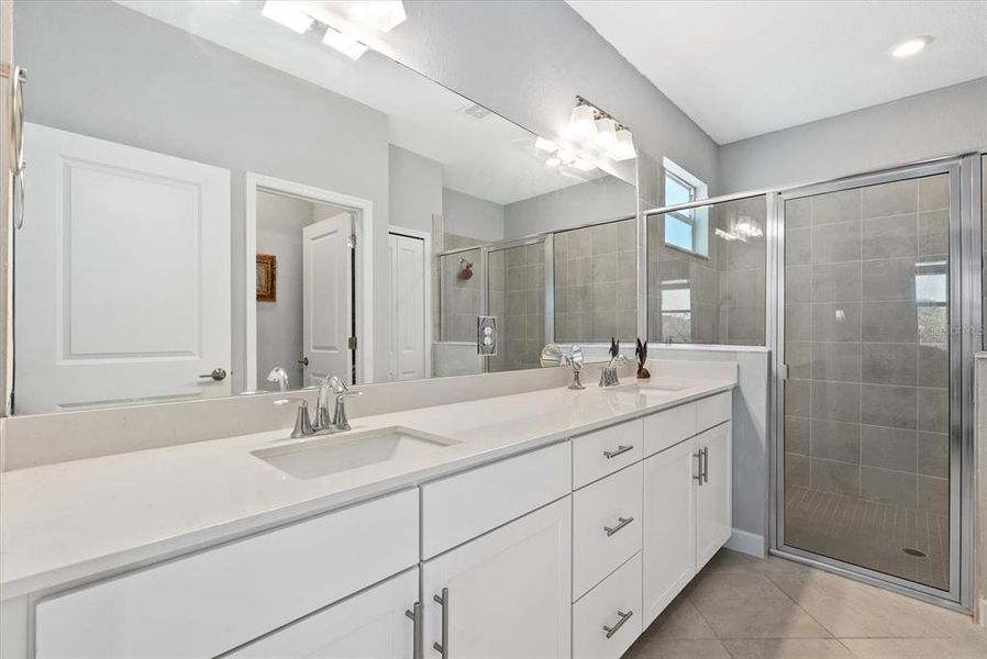 Furnished interior view inside a new home in , Englewood (Image 18).