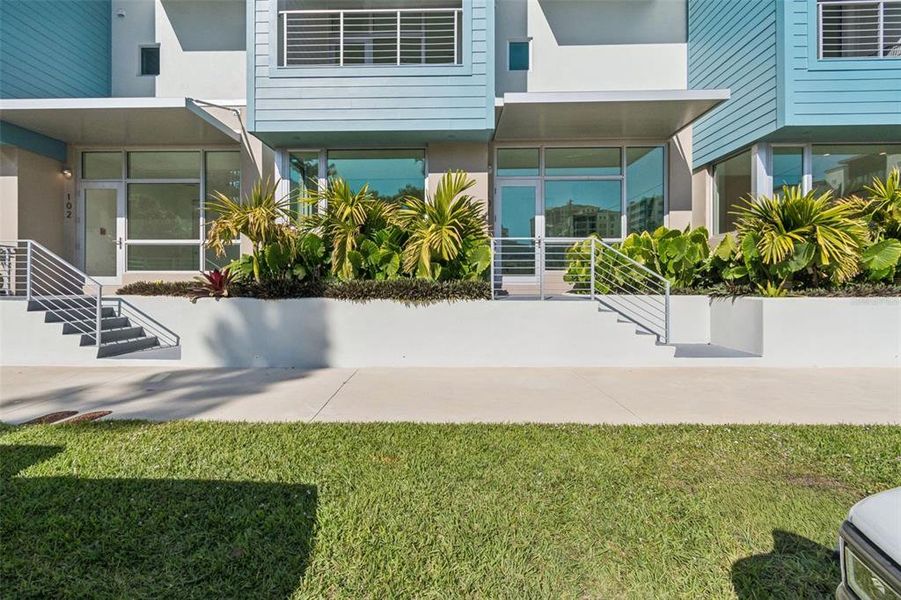 Exterior details and patio area of a home in , Sarasota (Image 31).