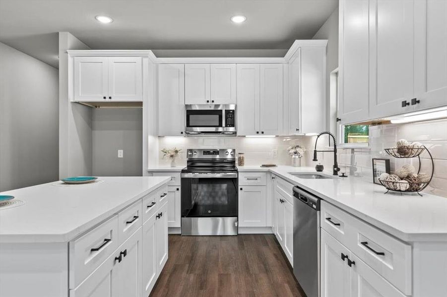 Furnished interior view inside a new home in , Granbury (Image 5).