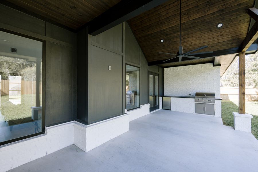 Representative exterior details of a home built from the The Elizabeth II by Reece Homes in Stella Ranch, Bryan (Image 3). Representative exterior details of a home built from the The Elizabeth II by Reece Homes in Stella Ranch, Bryan (Image 3).