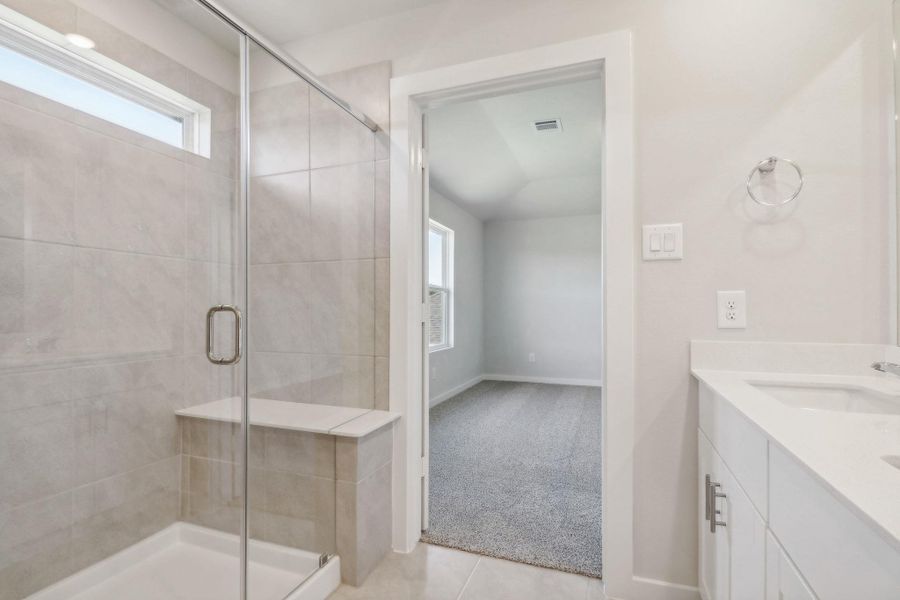 Photo is not of the actual home, but is an inspirational photo of builder’s model home and may depict options, furnishings, and/or decorator features that are not included Photo is not of the actual home, but is an inspirational photo of builder’s model home and may depict options, furnishings, and/or decorator features that are not included