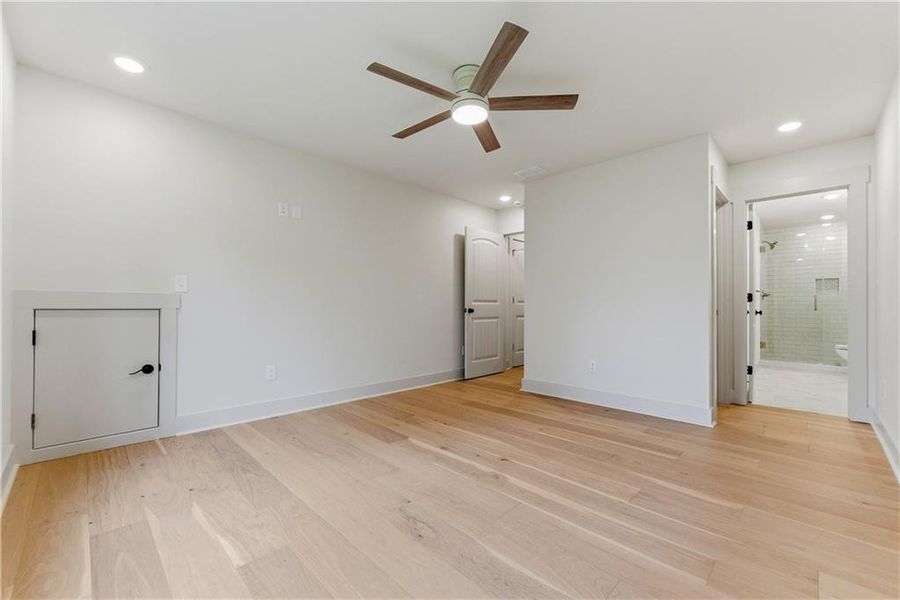 Spacious, unfurnished interior of a new home in , Canton (Image 40).
