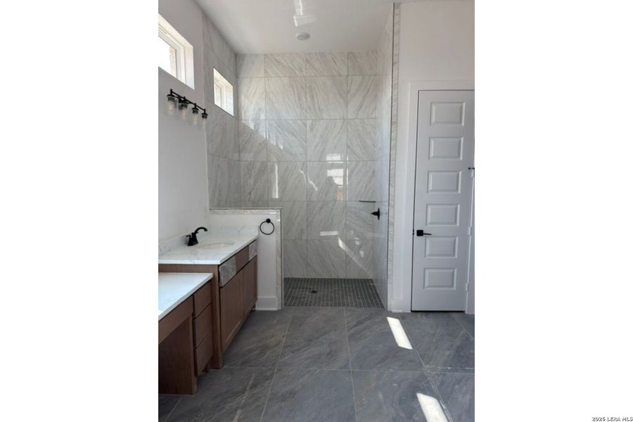 Furnished interior view inside a new home in Prominence, San Antonio (Image 6).