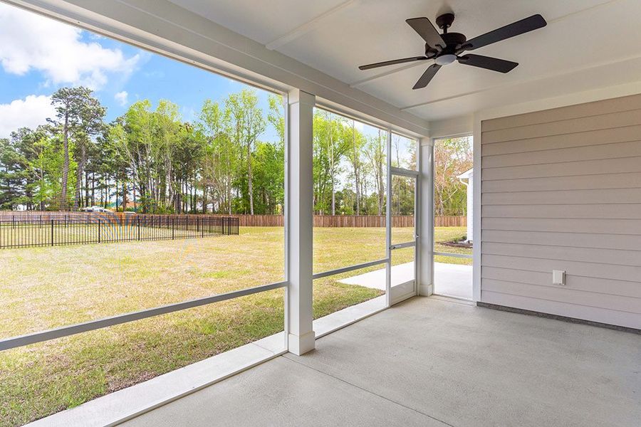Representative exterior details of a home built from the The Chandler by RobuckHomes in Windwater, Hampstead (Image 31).