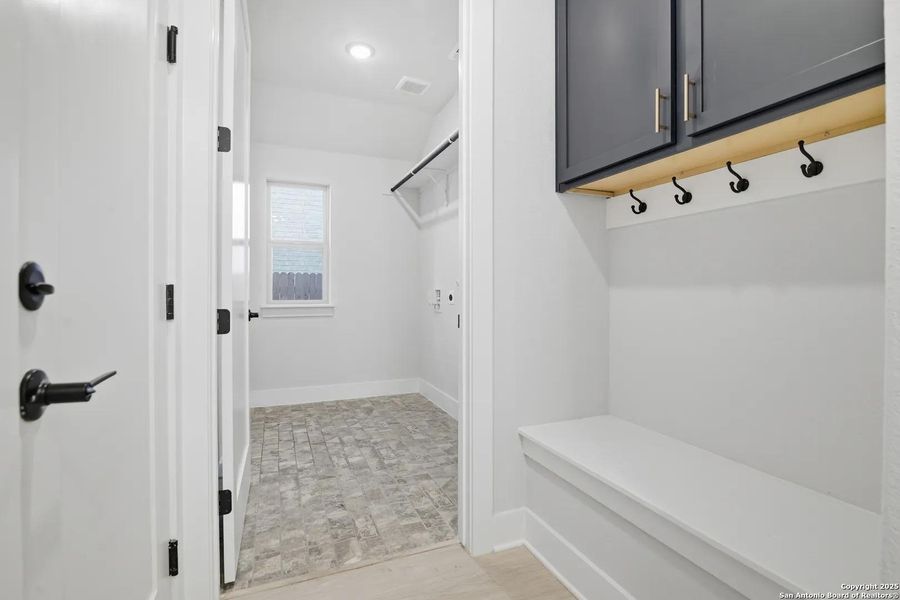 Furnished interior view inside a new home in Haby Hill 50s, San Antonio (Image 14). Furnished interior view inside a new home in Haby Hill 50s, San Antonio (Image 14).