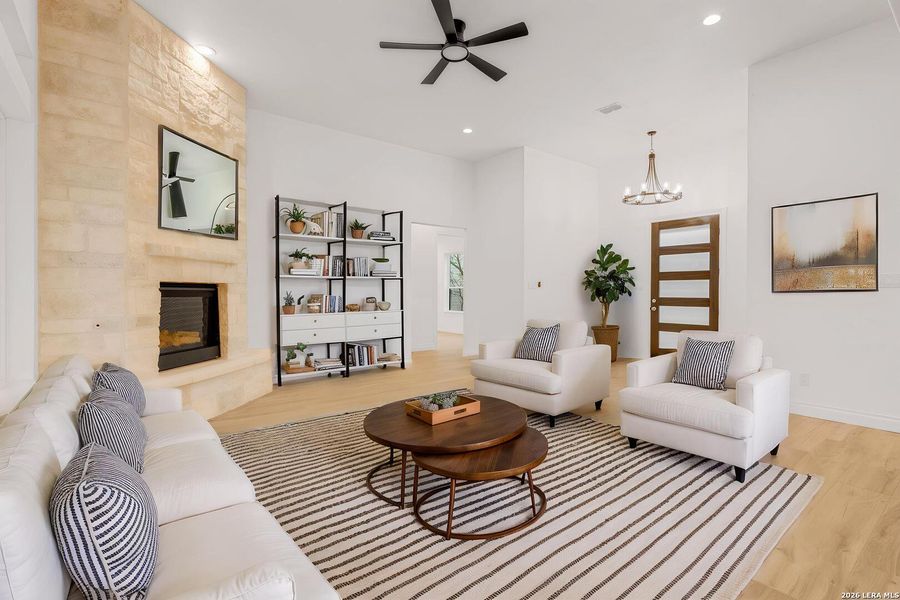 Furnished interior view inside a new home in , Bandera (Image 16).