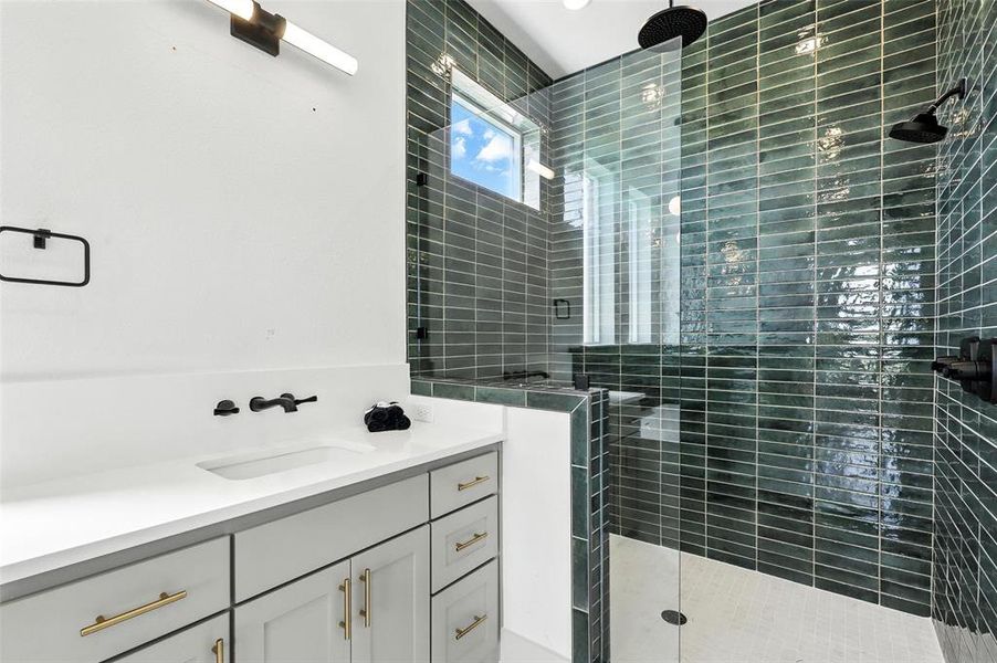 Furnished interior view inside a new home in , Weatherford (Image 17).