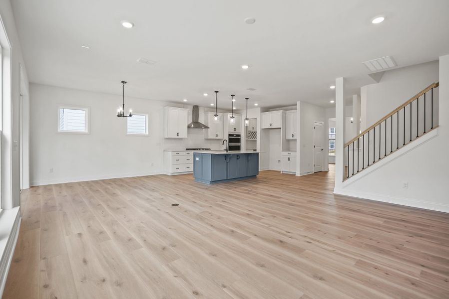 Spacious, unfurnished interior of a new home in Forest Creek, Waxhaw (Image 60).