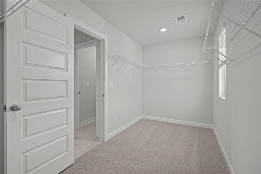 Spacious, unfurnished interior of a new home in Creek Ridge - Signature Collection, Spartanburg (Image 20). Spacious, unfurnished interior of a new home in Creek Ridge - Signature Collection, Spartanburg (Image 20).