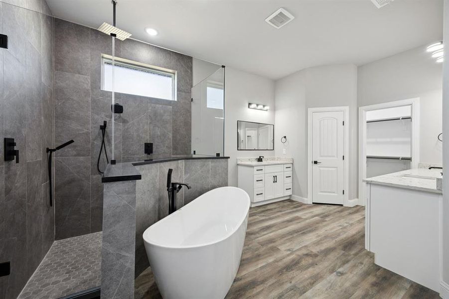Furnished interior view inside a new home in , Royse City (Image 9).
