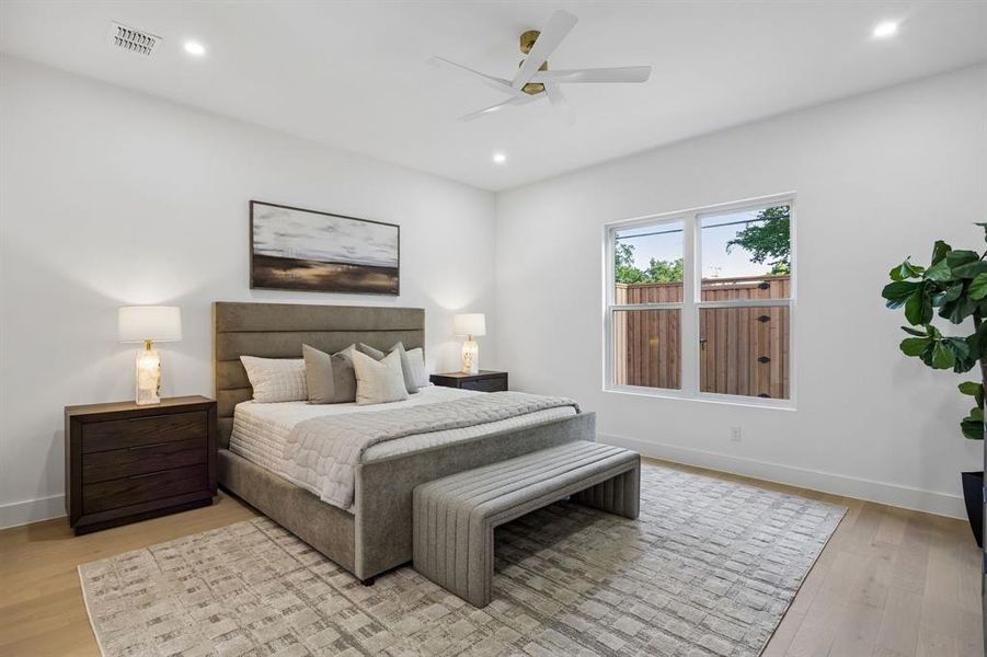 Furnished interior view inside a new home in , Dallas (Image 32).