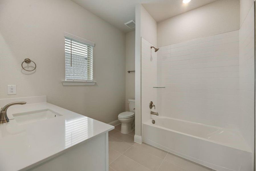 Furnished interior view inside a new home in Sutton Fields, Celina (Image 7).