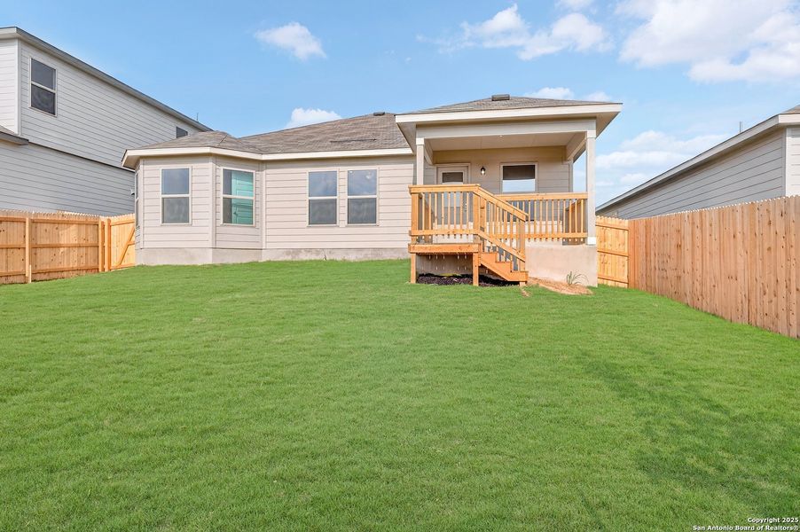 Exterior details and patio area of a home in Paloma Park, Converse (Image 22).