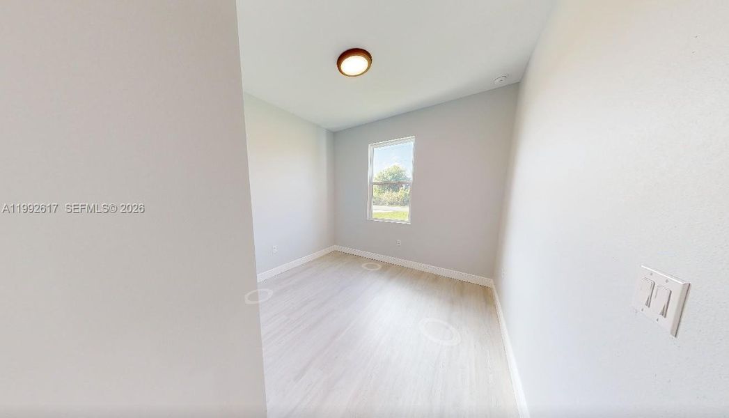 Spacious, unfurnished interior of a new home in , Port Charlotte (Image 13).