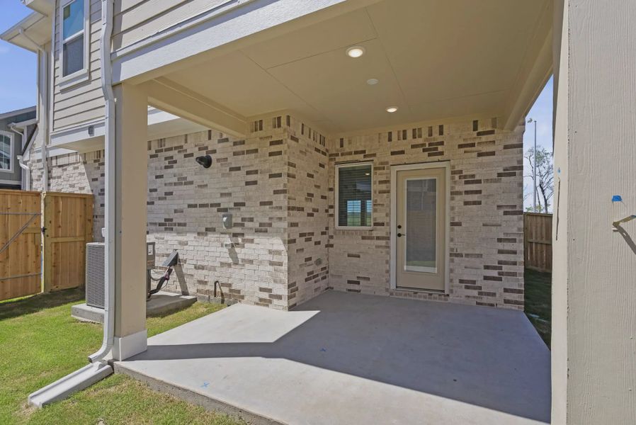Representative exterior details of a home built from the Dillon by Chesmar Homes in Sienna Courtyard, Missouri City (Image 3).
