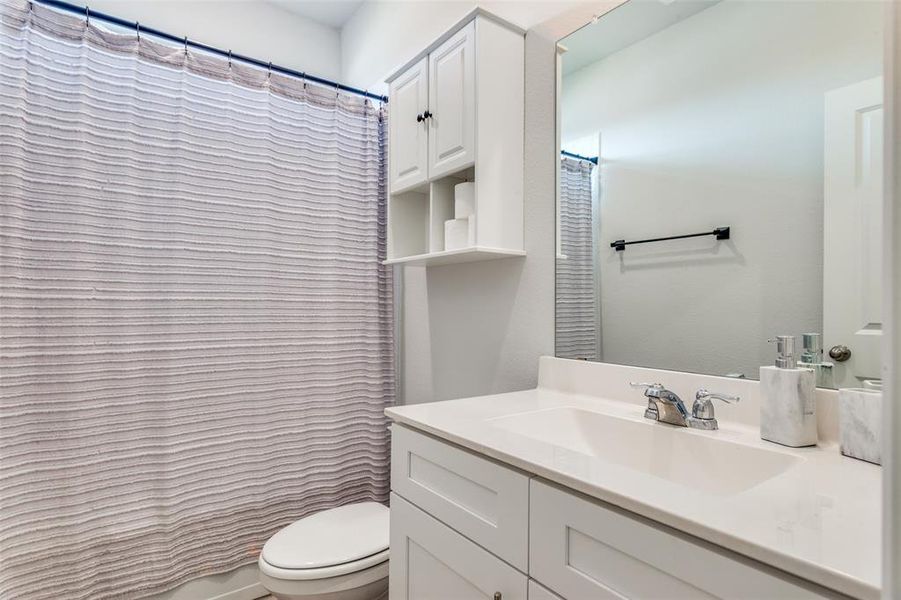 Furnished interior view inside a new home in , Fort Worth (Image 5). Furnished interior view inside a new home in , Fort Worth (Image 5).