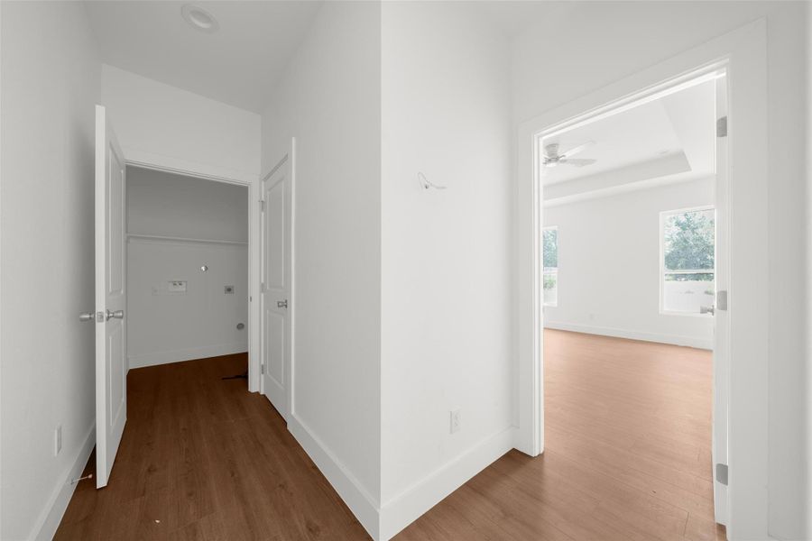 Spacious, unfurnished interior of a new home in , Hempstead (Image 23).