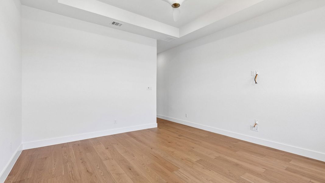 Representative unfurnished interior of a home built from the Custom by Southgate Homes in Prosper Ridge, Prosper (Image 16).