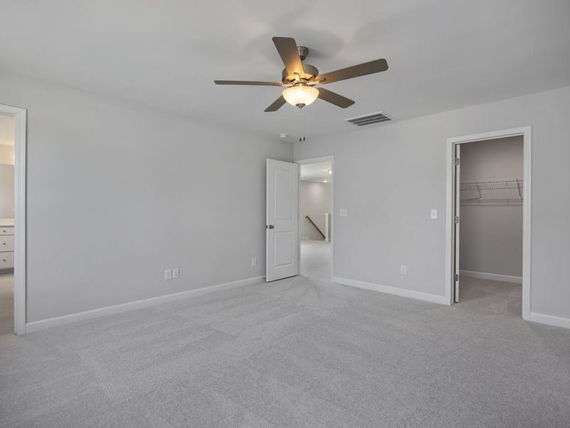 Spacious, unfurnished interior of a new home in Gregory Village, Lillington (Image 20).