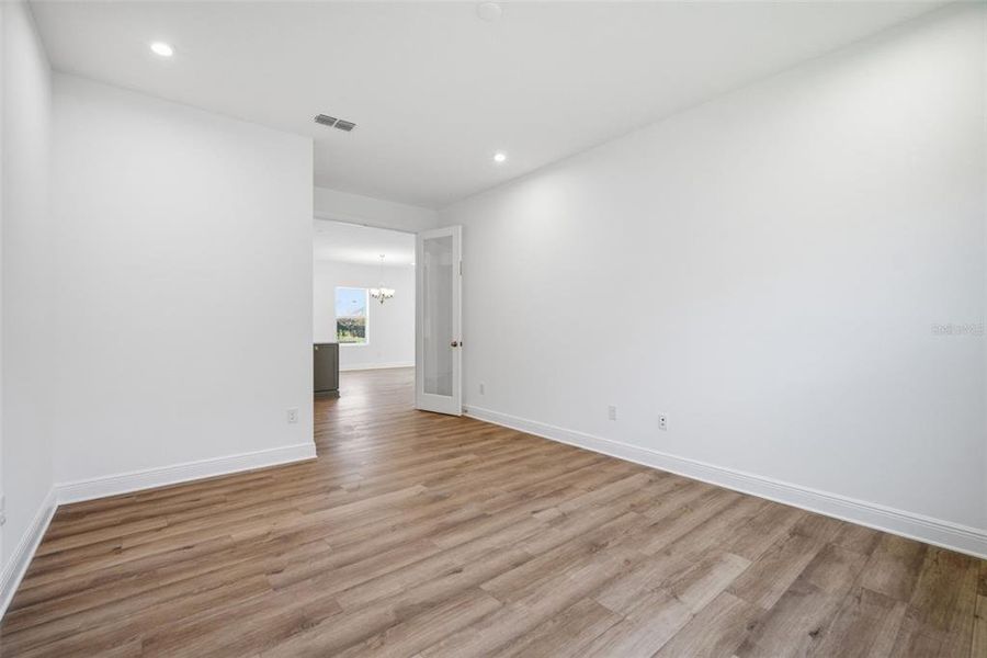 Spacious, unfurnished interior of a new home in Waterset, Apollo Beach (Image 38). Spacious, unfurnished interior of a new home in Waterset, Apollo Beach (Image 38).
