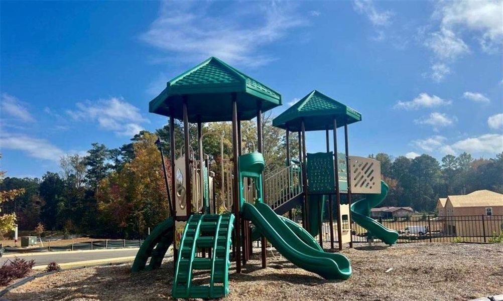 Community amenities in Fern Dale, Fairburn (Image 2). Community amenities in Fern Dale, Fairburn (Image 2).