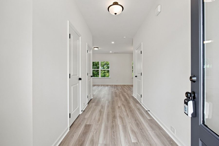 Spacious, unfurnished interior of a new home in Hampshire Hills, Columbia (Image 23). Spacious, unfurnished interior of a new home in Hampshire Hills, Columbia (Image 23).