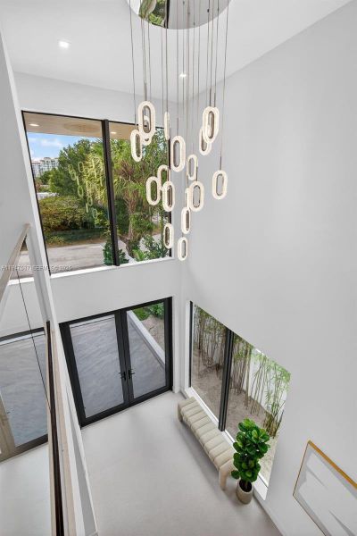 Furnished interior view inside a new home in , Fort Lauderdale (Image 51).