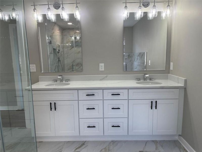 Furnished interior view inside a new home in , Hapeville (Image 5).