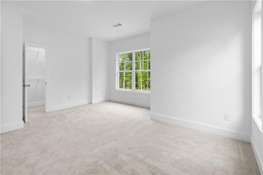 Spacious, unfurnished interior of a new home in , Marietta (Image 27).