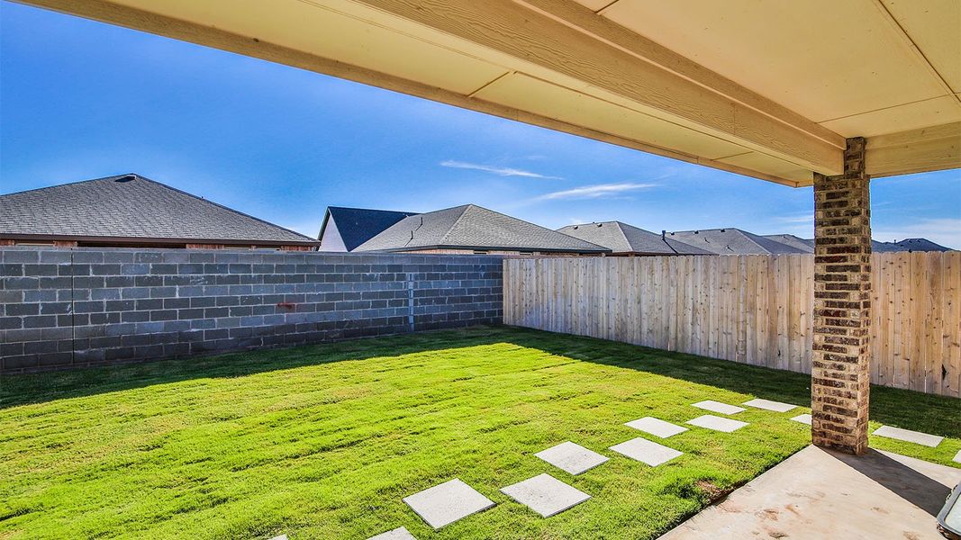 Representative exterior details of a home built from the The Kingston by D.R. Horton in Abbey Glen, Lubbock (Image 3). Representative exterior details of a home built from the The Kingston by D.R. Horton in Abbey Glen, Lubbock (Image 3).