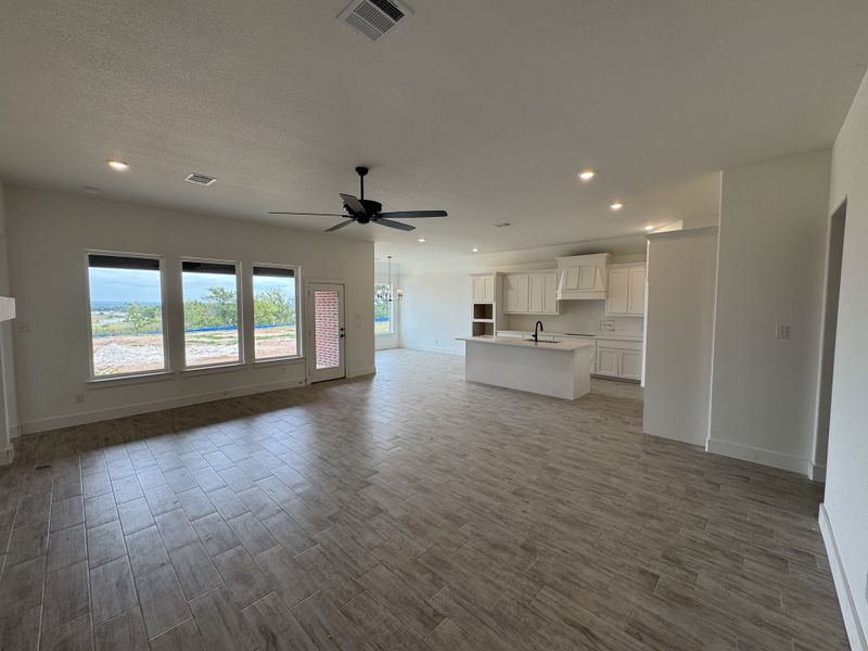 Spacious, unfurnished interior of a new home in Stagecoach Crossing, Bridgeport (Image 7). Spacious, unfurnished interior of a new home in Stagecoach Crossing, Bridgeport (Image 7).