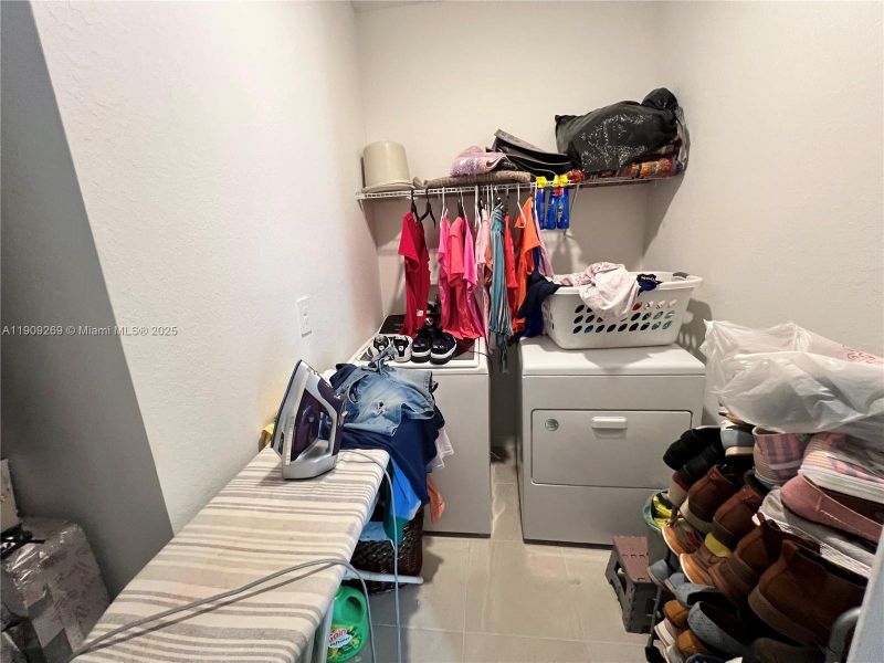 Image 27 of a home in . Image 27 of a home in .