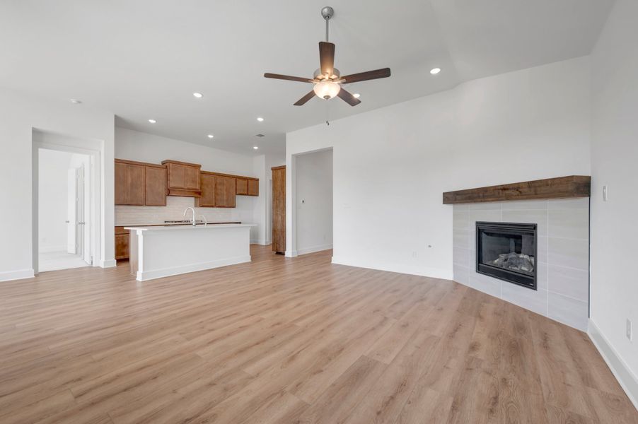 Spacious, unfurnished interior of a new home in The Meadows, Denton (Image 18).