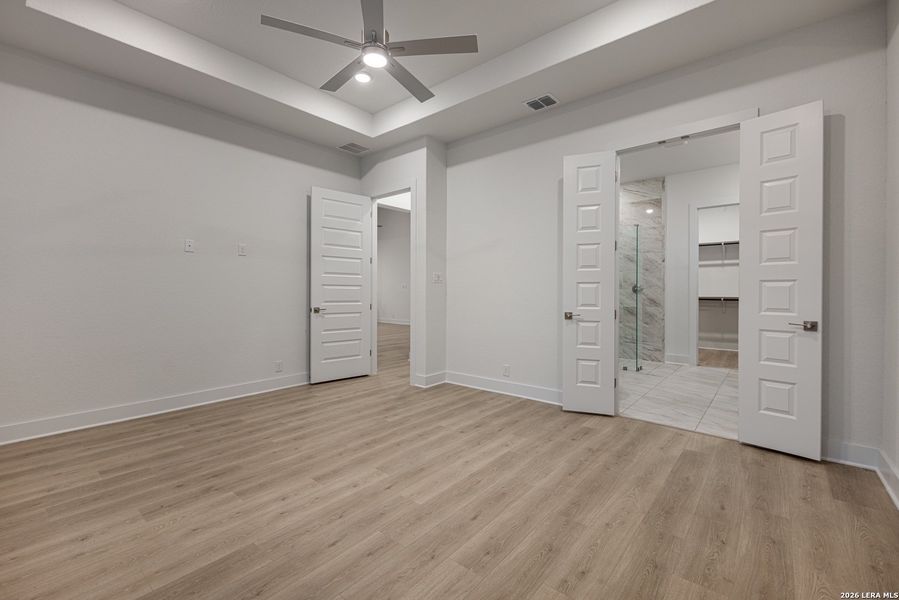 Spacious, unfurnished interior of a new home in Mesa Western, Cibolo (Image 13).
