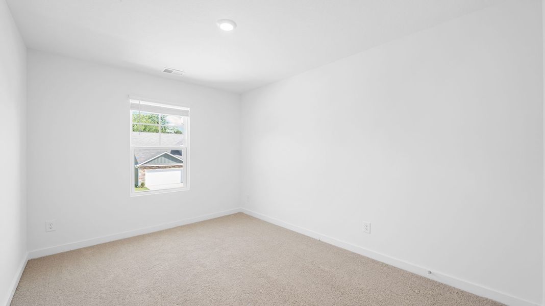 Spacious, unfurnished interior of a new home in Evergreen Landing, Rossville (Image 21).