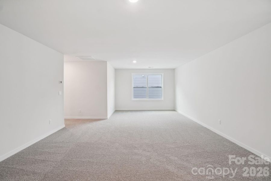 Spacious, unfurnished interior of a new home in , Weaverville (Image 27).