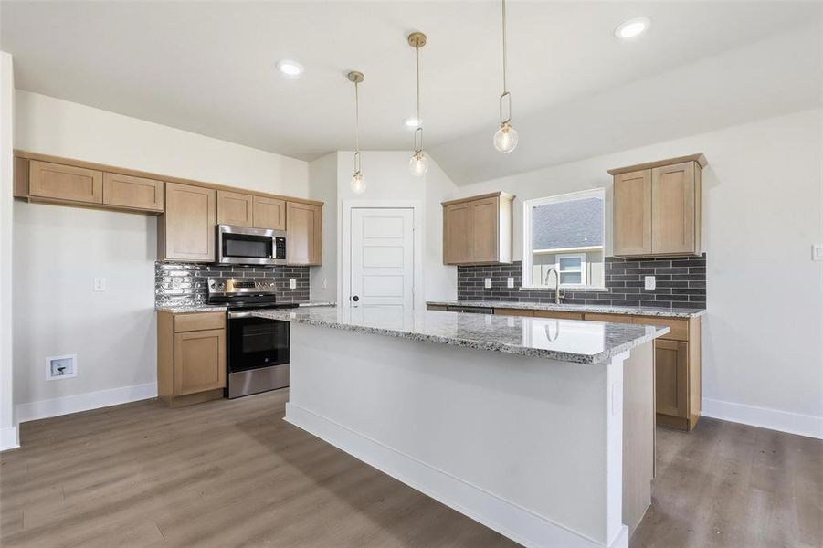Furnished interior view inside a new home in , Tolar (Image 8).