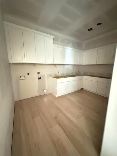 Image 47 of a home in .