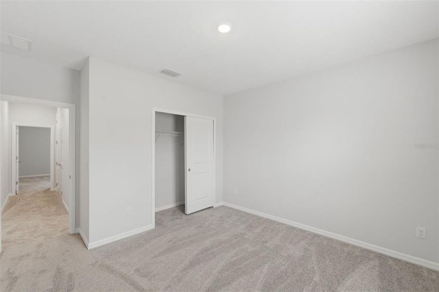 Spacious, unfurnished interior of a new home in Hammock at Two Rivers, Zephyrhills (Image 83).
