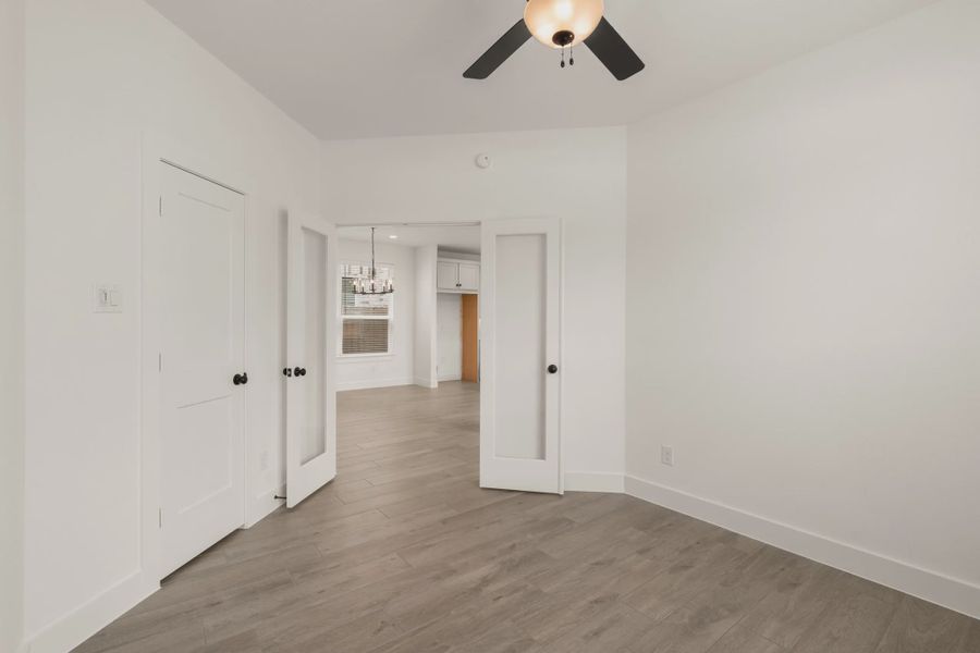 Spacious, unfurnished interior of a new home in Evergreen, Fulshear (Image 7).