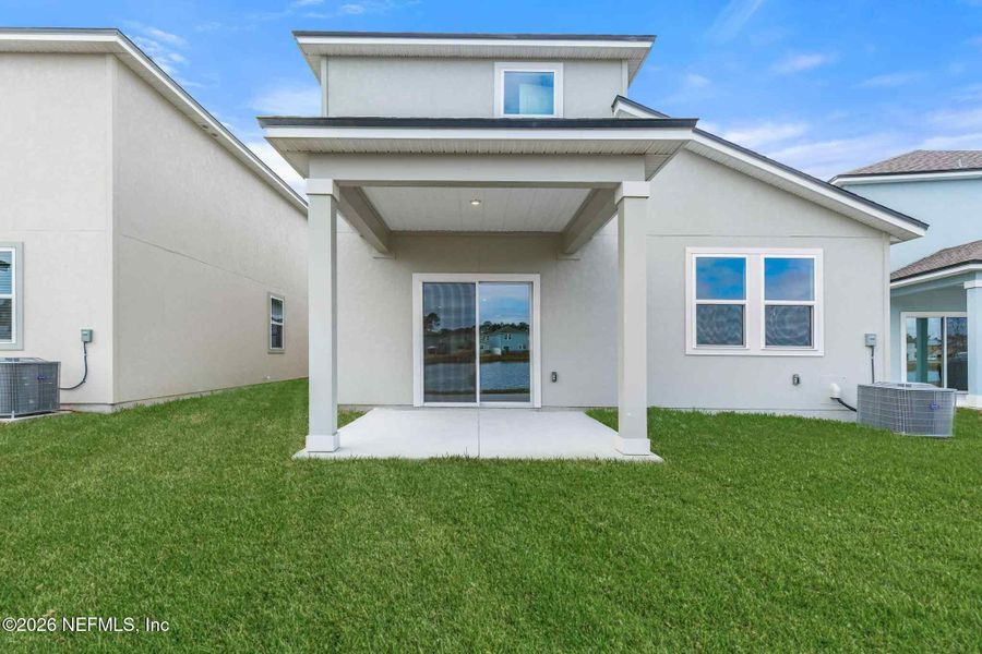 Exterior details and patio area of a home in , Jacksonville (Image 4).